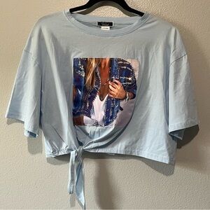 VIVID- NWT Short Sleeve Crop Top with Graphic Design Size L